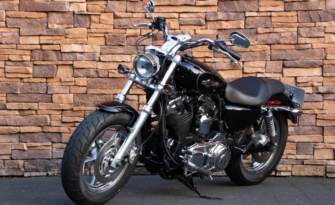 2011 Harley-Davidson XL1200C Sportster 1200 Custom LV