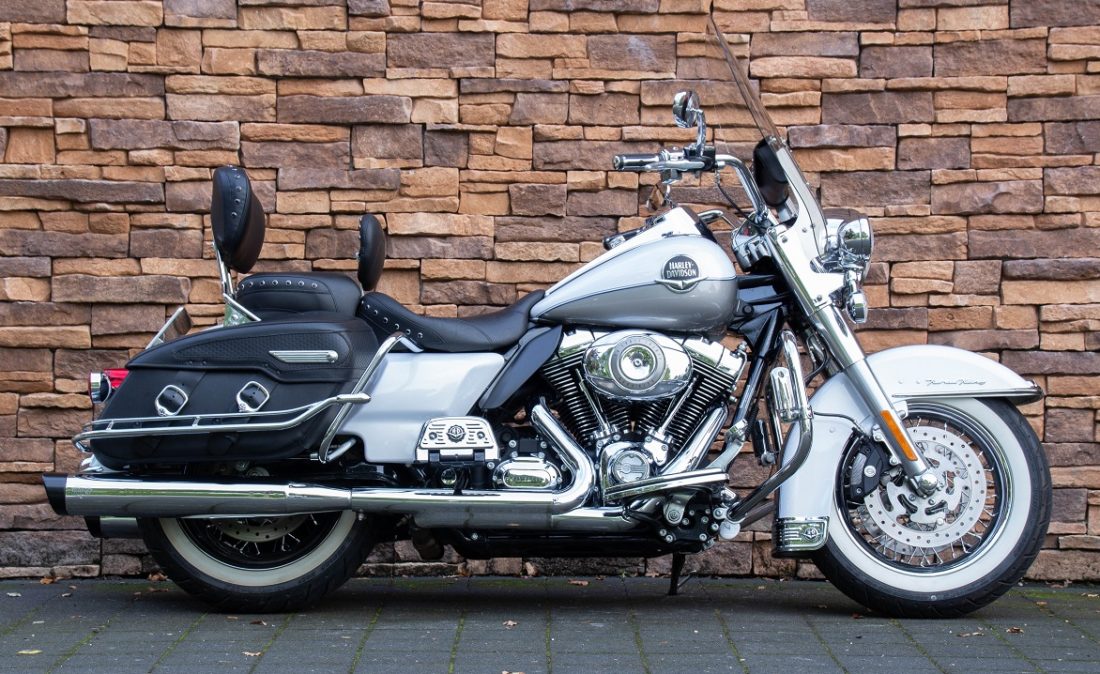 2009 Harley-Davidson FLHRC Road King Classic 96 R