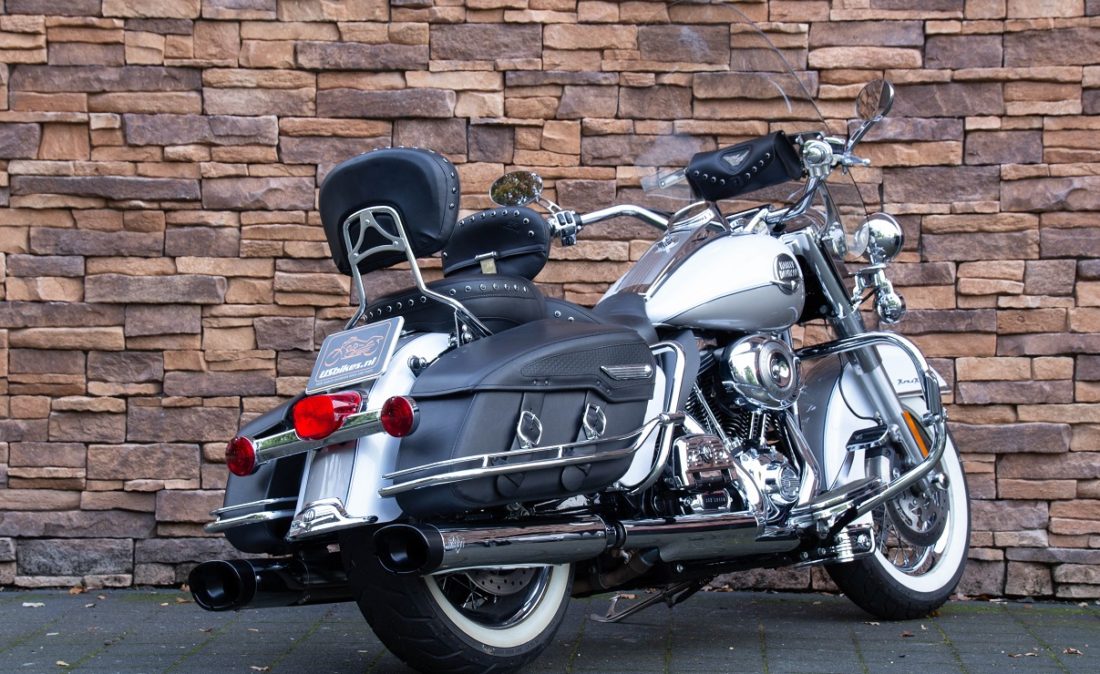 2009 Harley-Davidson FLHRC Road King Classic 96 RA