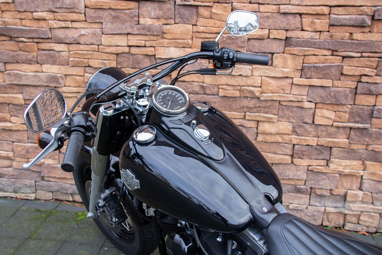 Harley-Davidson FLS Softail Slim 103 ABS