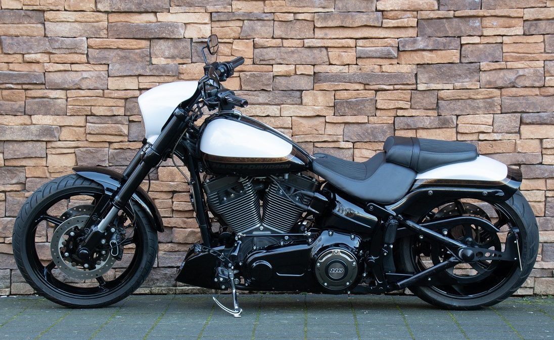 2016 harley-Davidson FXSE Pro Street Breakout CVO 110 Screamin Eagle L