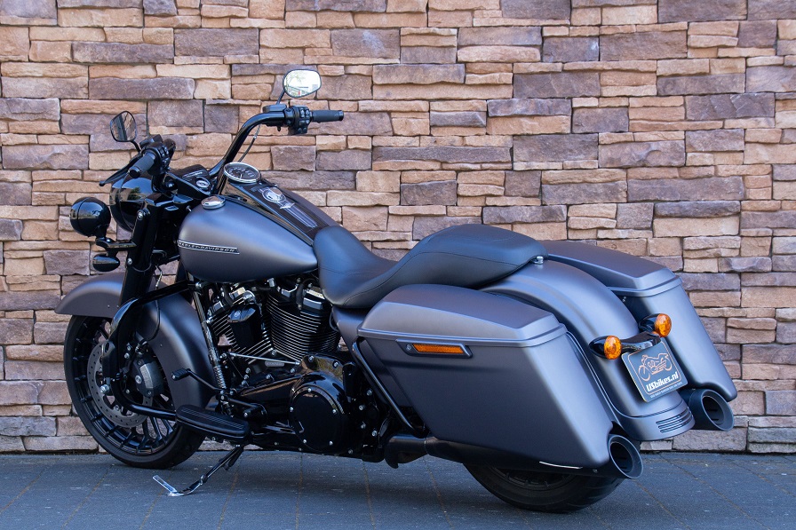 2017 Harley-Davidson FLHRXS Road King Special 107 M8 LA