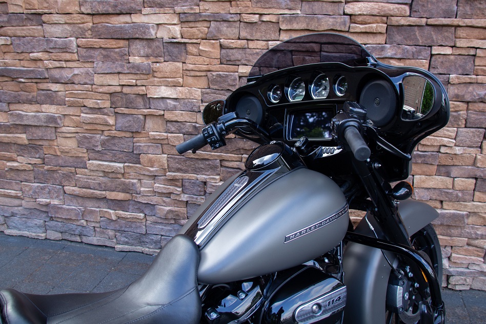 2019 Harley-Davidson FLHXS Street Glide Special 114 M8 black edition