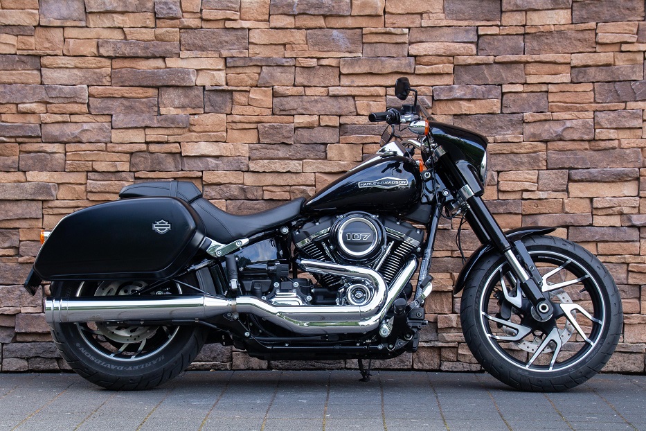 2018 Harley-Davidson FLSB Sport Glide Softail 107 R