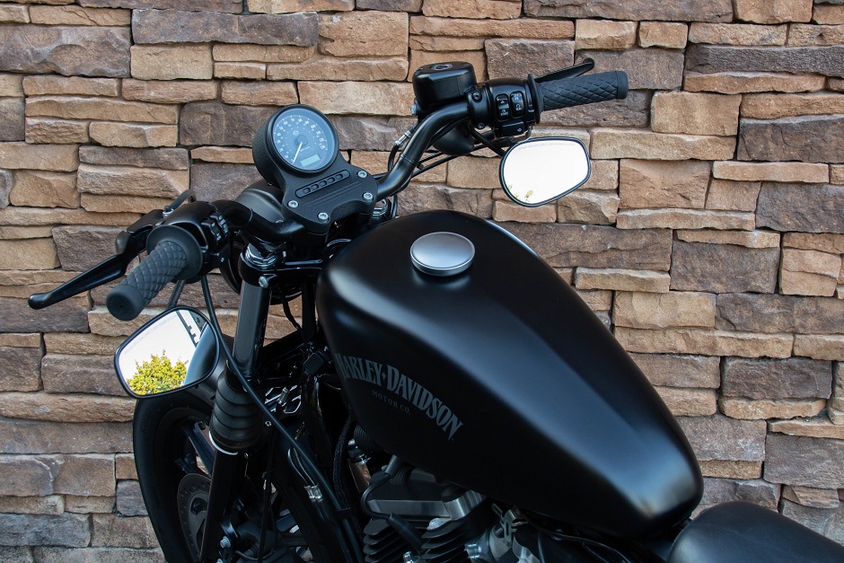 2015 Harley-Davidson XL883N Sportster Iron ABS LD