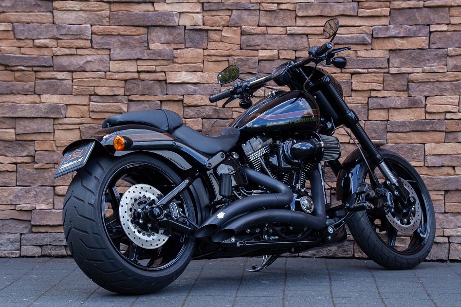 2017 Harley-Davidson FXSE Pro Street CVO 110 Screamin Eagle RA