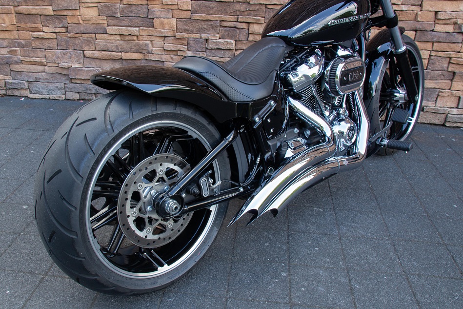 2022 Harley-Davidson FXBRS Breakout Softail 114 Custom 260 RRW