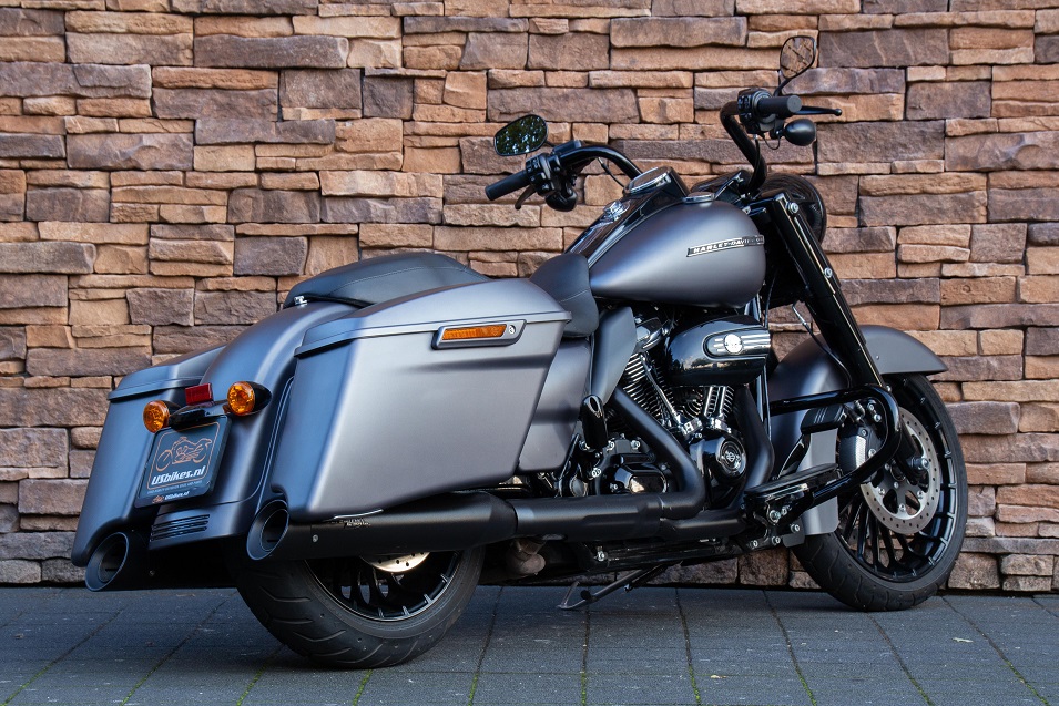 2017 Harley-Davidson FLHRXS Road King Special 107 M8 RA