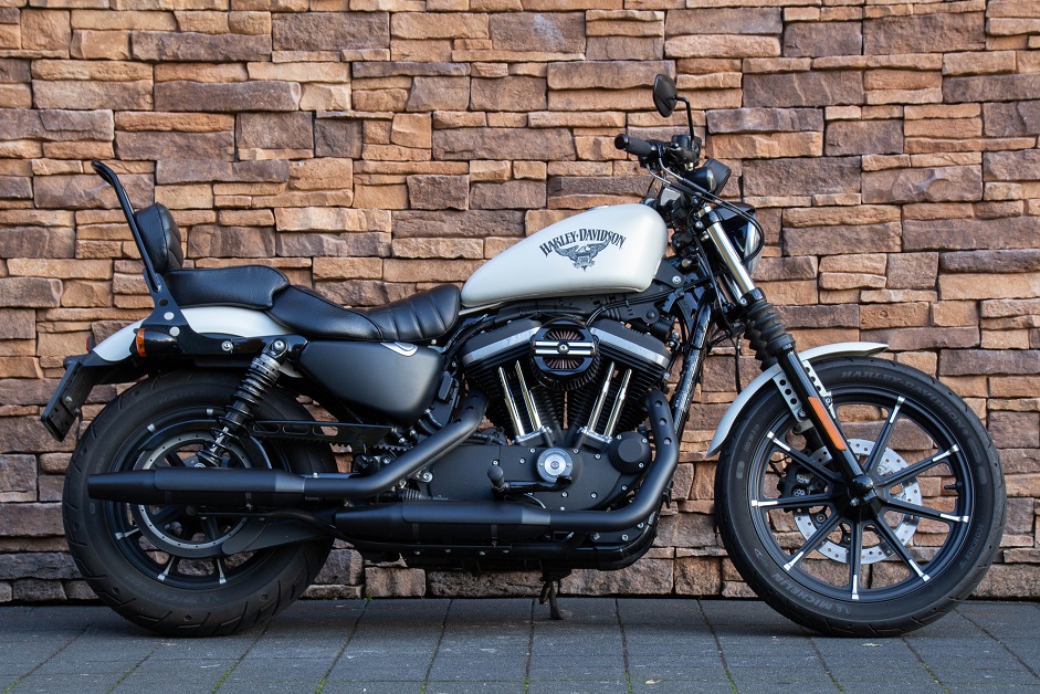 2017 Harley-Davidson XL883N Iron 883 R