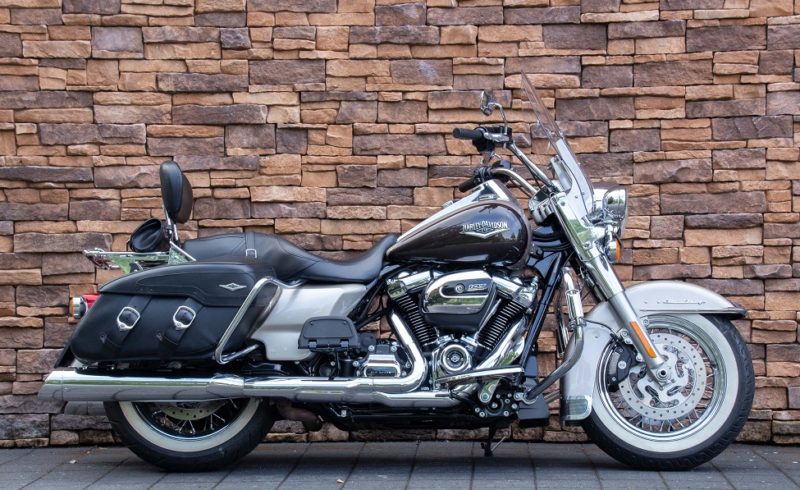 2018 Harley-Davidson FLHRC Road King Classic 107 M8 ABS