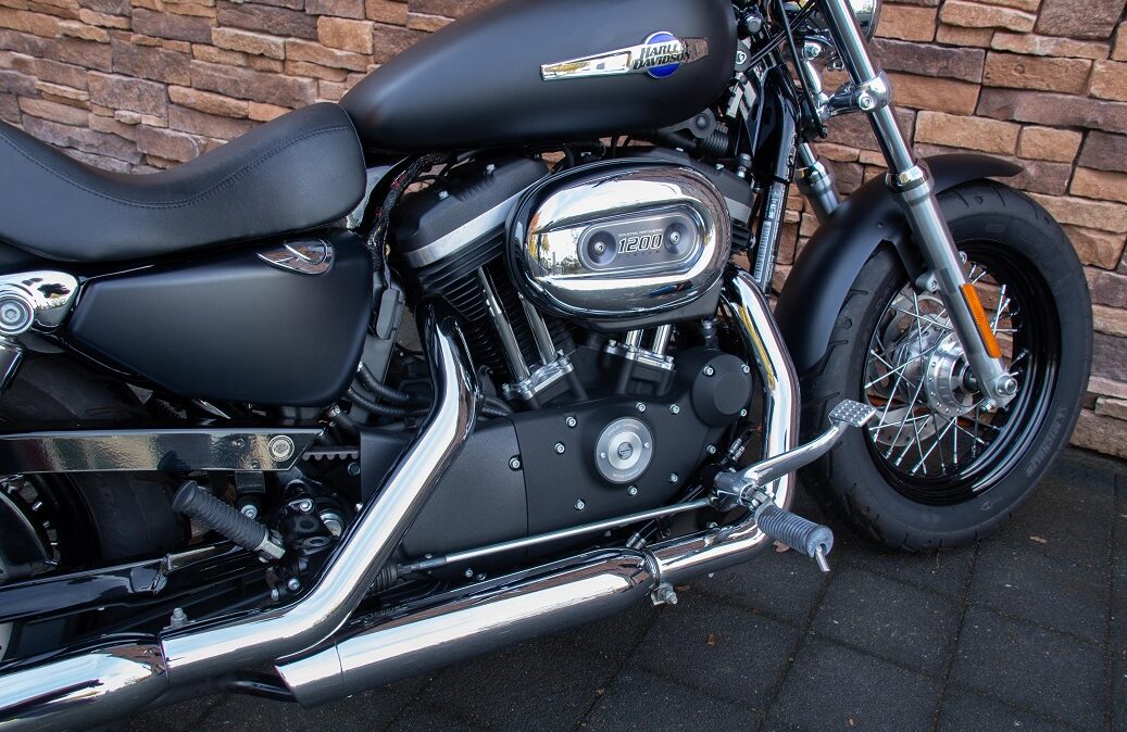 2015 Harley-Davidson Sportster XL 1200 Custom Limited ABS RE