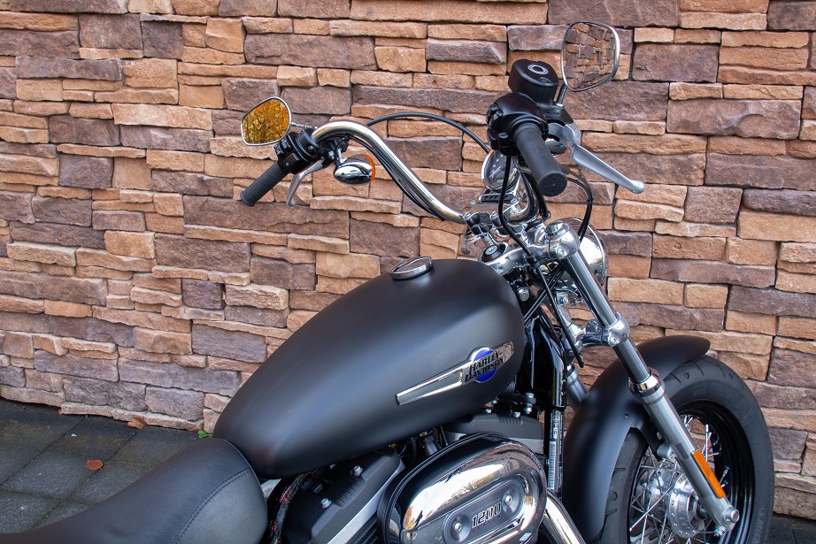 2015 Harley-Davidson Sportster XL 1200 Custom Limited ABS RT