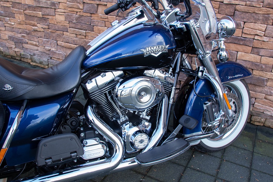 2012 Harley-Davidson FLHRC Road King Classic 103 RE