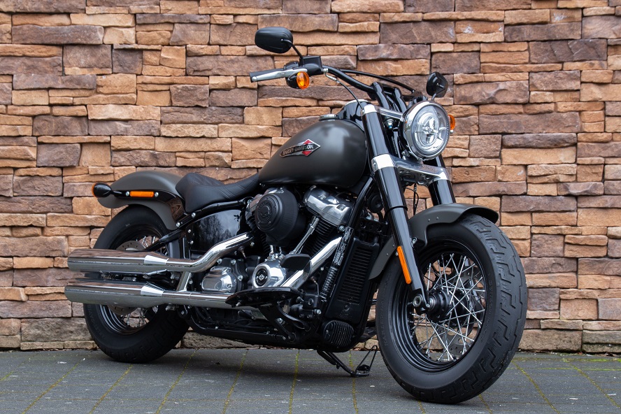 2018 Harley-Davidson FLSL Softail Slim 107 M8 Industrial Grey RV