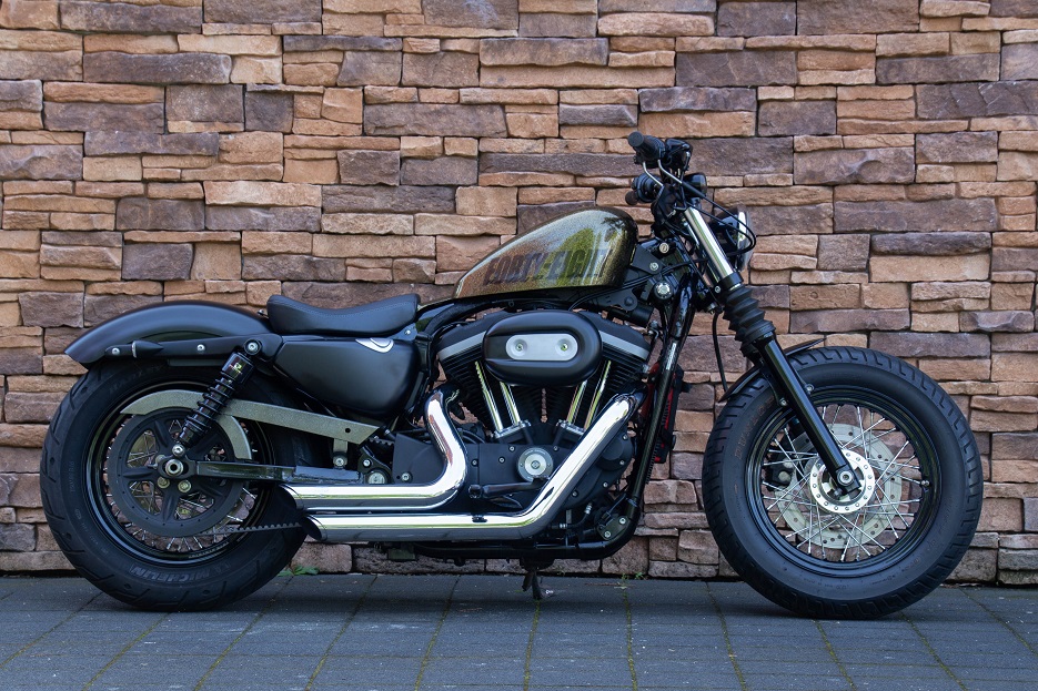 2009 Harley-Davidson XL883N Iron Sportster Custom 883 R