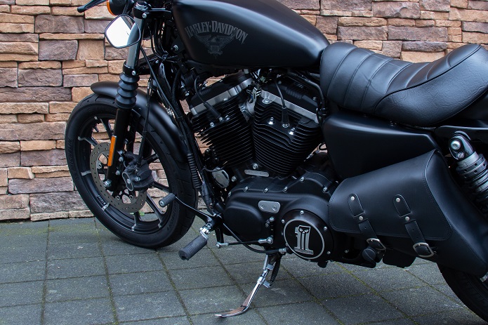 2016 Harley-Davidson XL883N Iron 883 Sportster LE