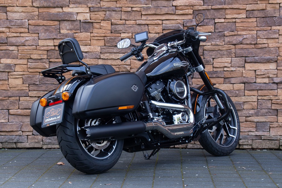 2018 Harley-Davidson FLSB Sport Glide 107 M8 RA