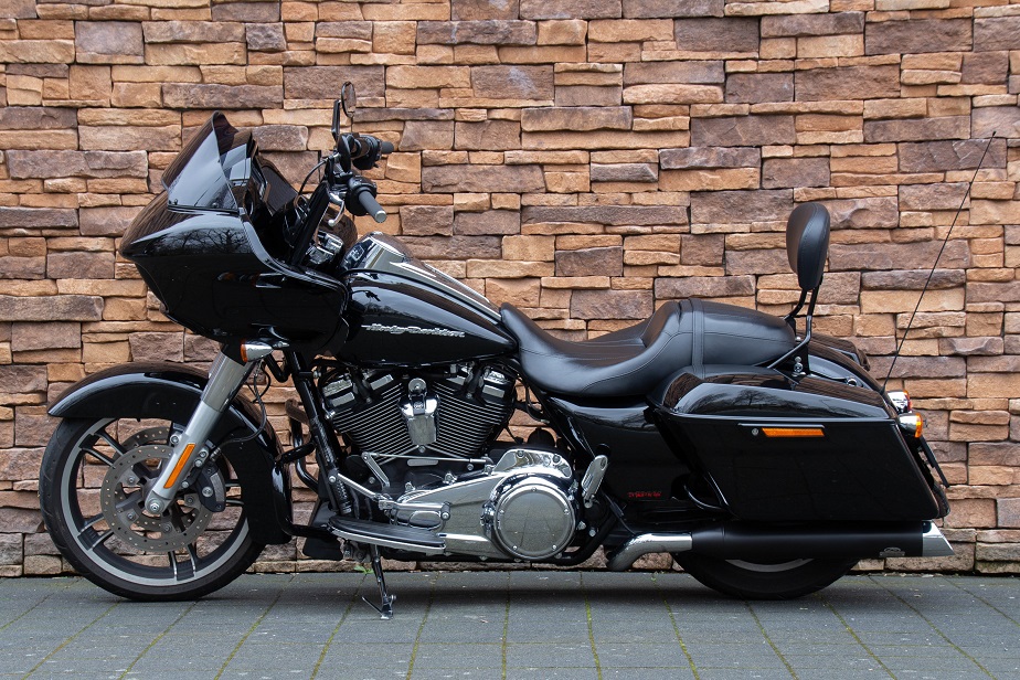 2018 Harley-Davidson FLTRXS Road Glide Special 107 M8 L