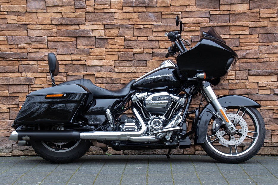 2018 Harley-Davidson FLTRXS Road Glide Special 107 M8 R