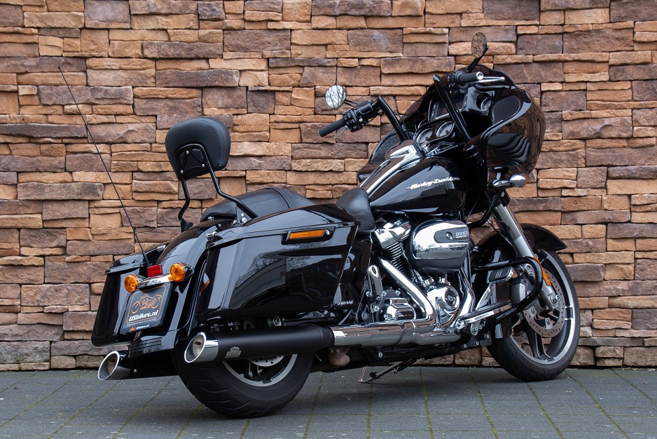 2018 Harley-Davidson FLTRXS Road Glide Special 107 M8 RA