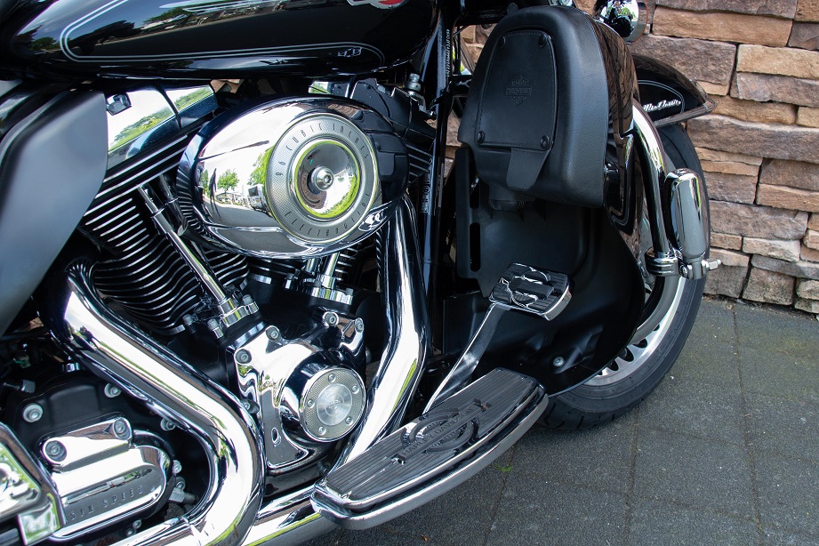 2009 Harley-Davidson FLHTCU Ultra Classic Electra Glide FB