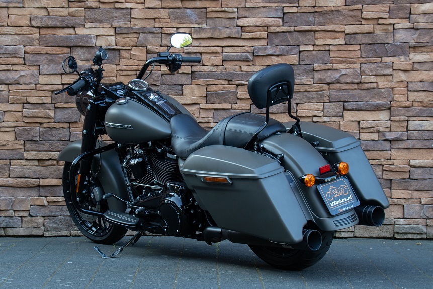 2018 Harley-Davidson FLHRXS Road King Special 107 M8 LA