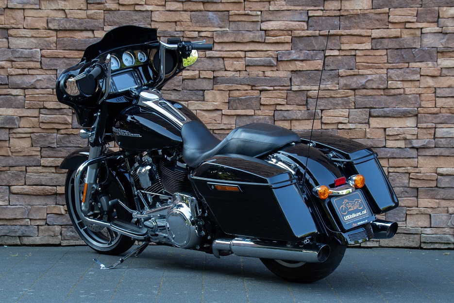 2018 Harley-Davidson FLHX Street Glide 107 M8 LA