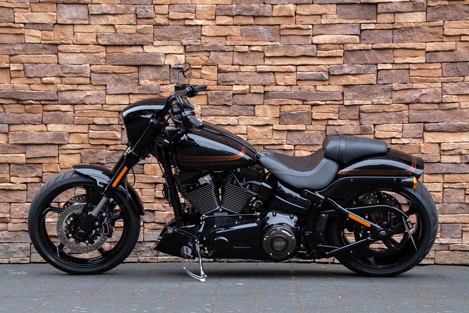 2017 Harley-Davidson FXSE Pro Street Breakout CVO 110 Screamin Eagle L