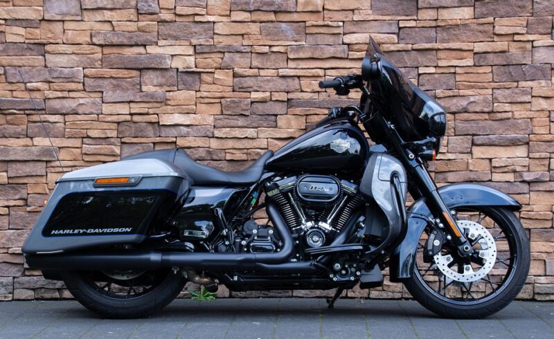 2022 Harley-Davidson FLHXS Street Glide Special 114 M8 black edition