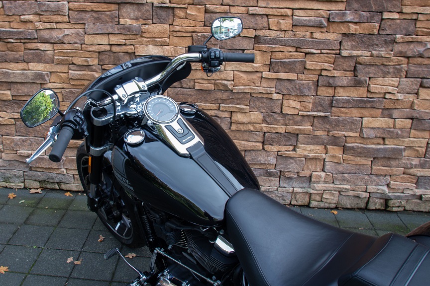 2021 Harley-Davidson FLSB Sport Glide Softail 107 M8