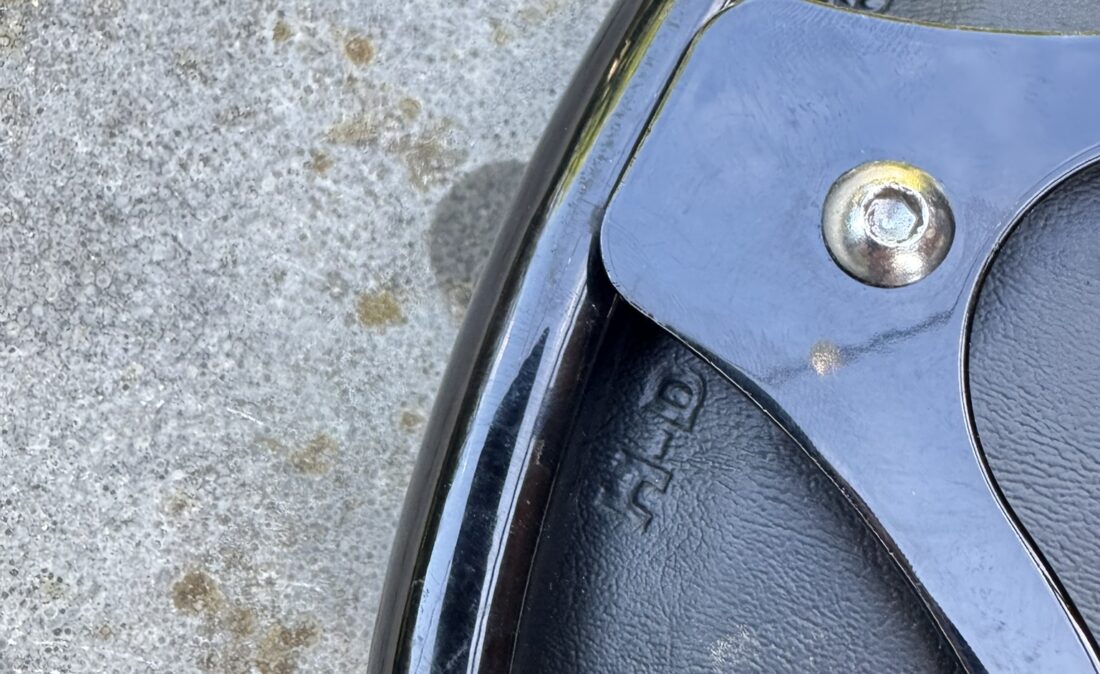 52300434 Sissybar Sport Glide afneembaar met bagagerek zwart izgst 1304 f