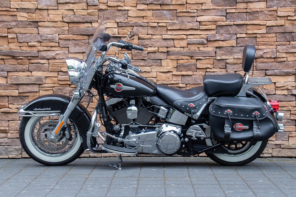 2017 Harley-Davidson FLSTC Softail Heritage Classic 103 L