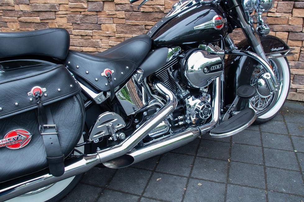 2017 Harley-Davidson FLSTC Softail Heritage Classic 103 RE