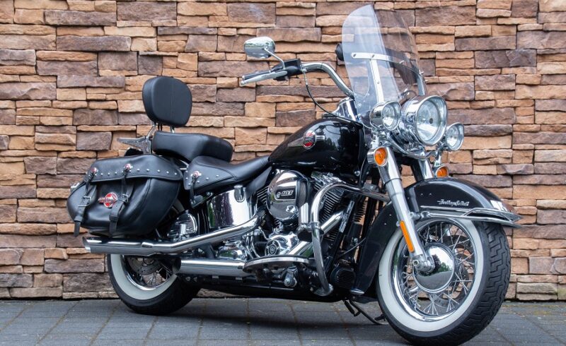 2017 Harley-Davidson FLSTC Softail Heritage Classic 103