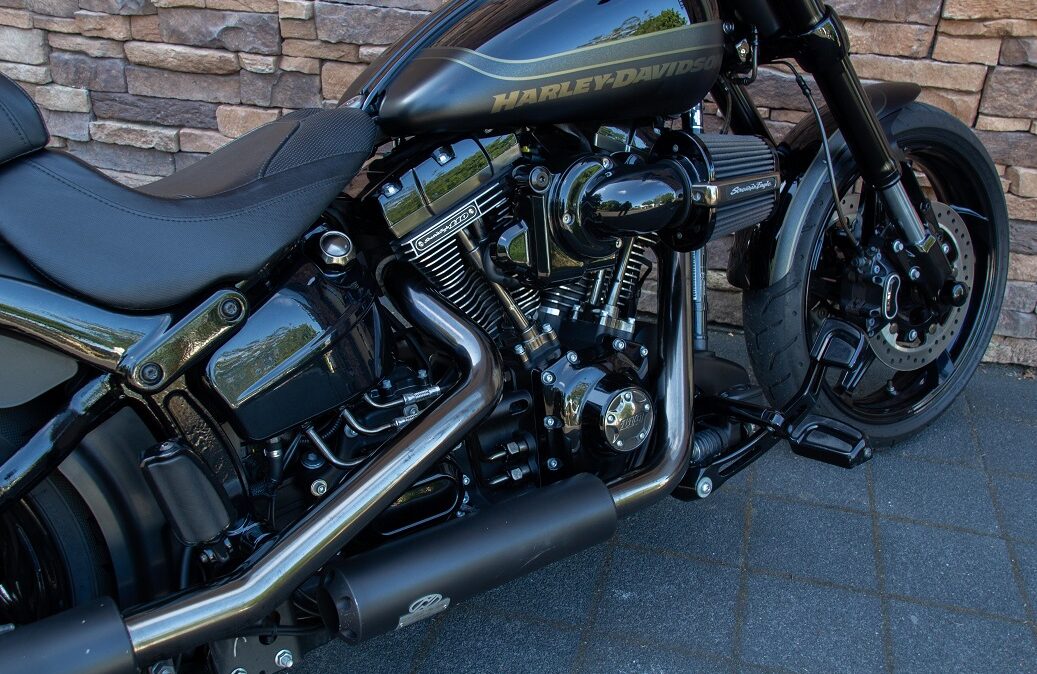 2017 Harley-Davidson FXSE CVO Pro Street Breakout 110 Screamin Eagle RE