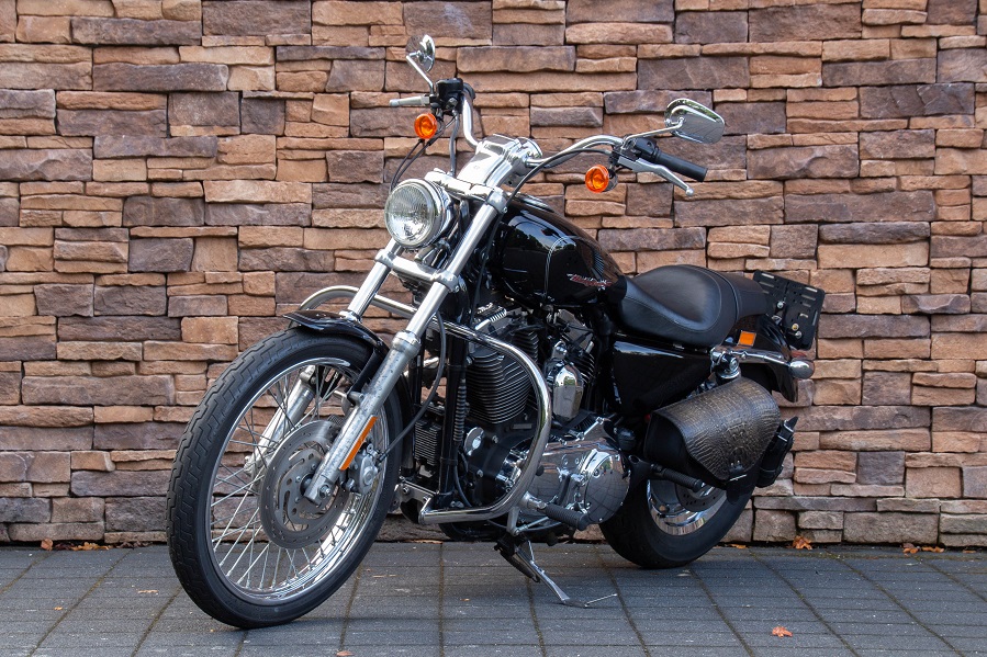 2004 Harley-Davidson XL1200C Custom Sportster 1200 LV