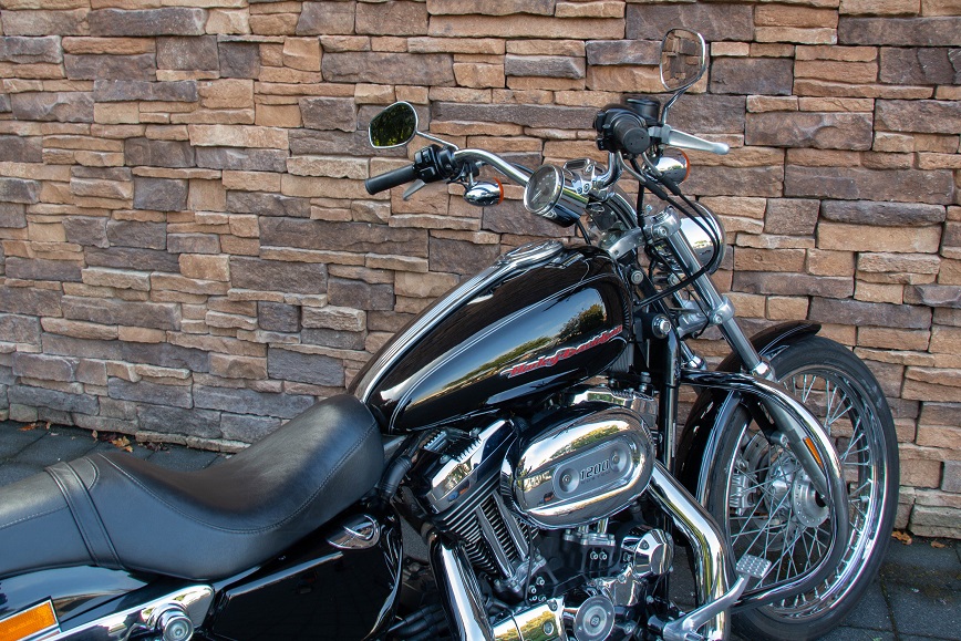 2004 Harley-Davidson XL1200C Custom Sportster 1200 RT
