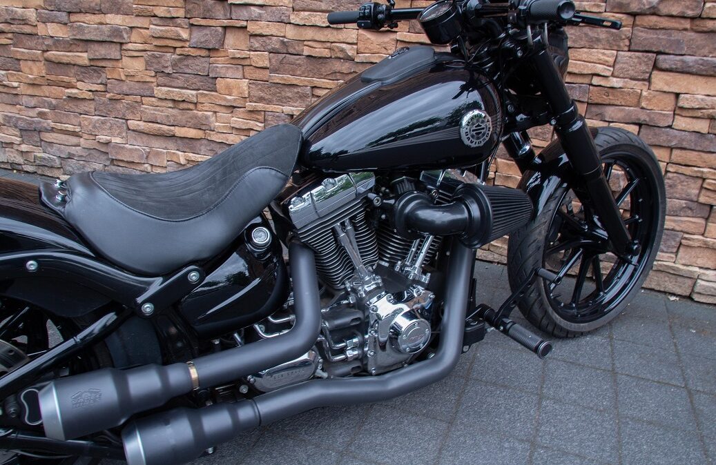 2013 Harley-Davidson FXSB Breakout Softail 103 Custom Airride RE