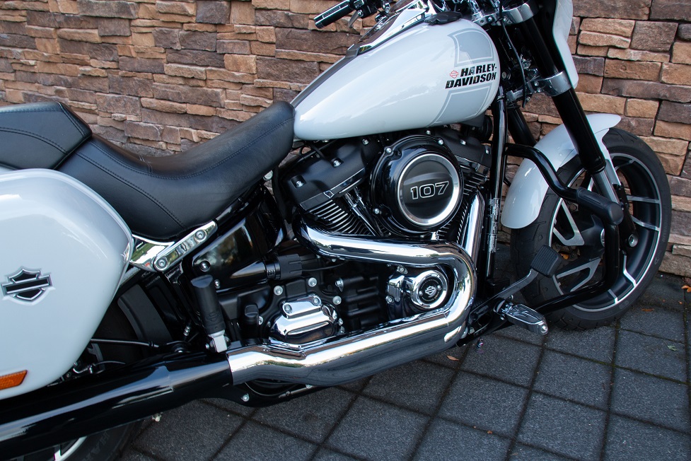 2021 Harley-Davidson FLSB Sport Glide M8 107 RE