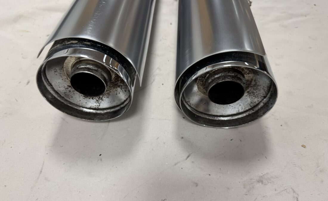 64900460 Uitaatdempers Softail Fat Boy FLSB(S) M8 Satin 239 b