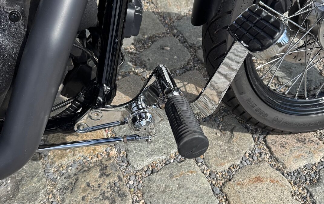 Extended forward controls Dyna c