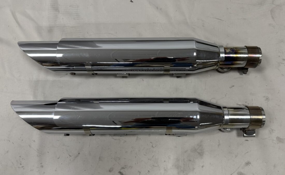 Uitlaatdempers SE Softail Twin Cam Heritage, Springer, Night Train, Standard 275 a