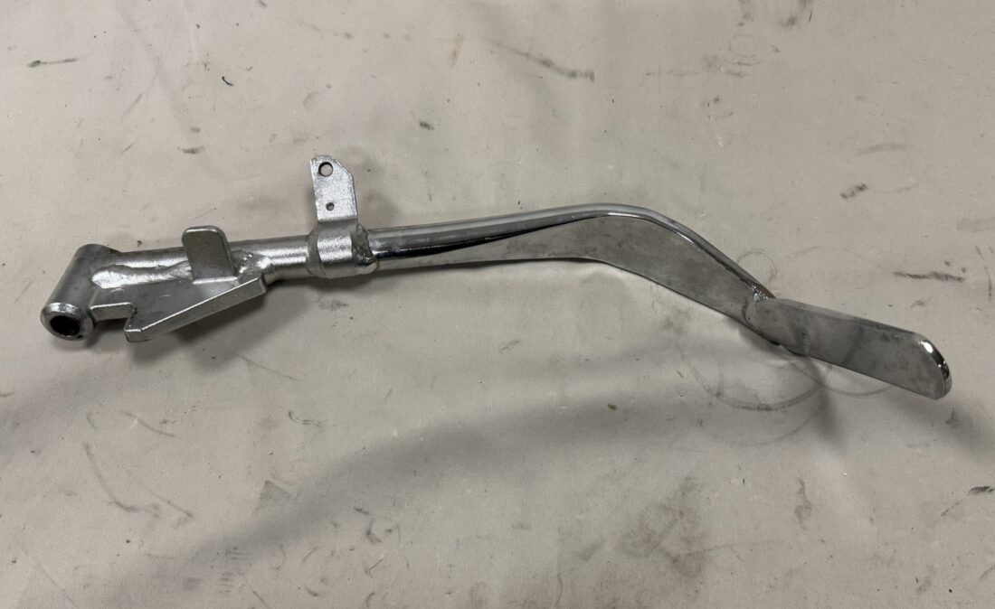 50185-04C Jiffy stand Sportster chroom igst 1235 b